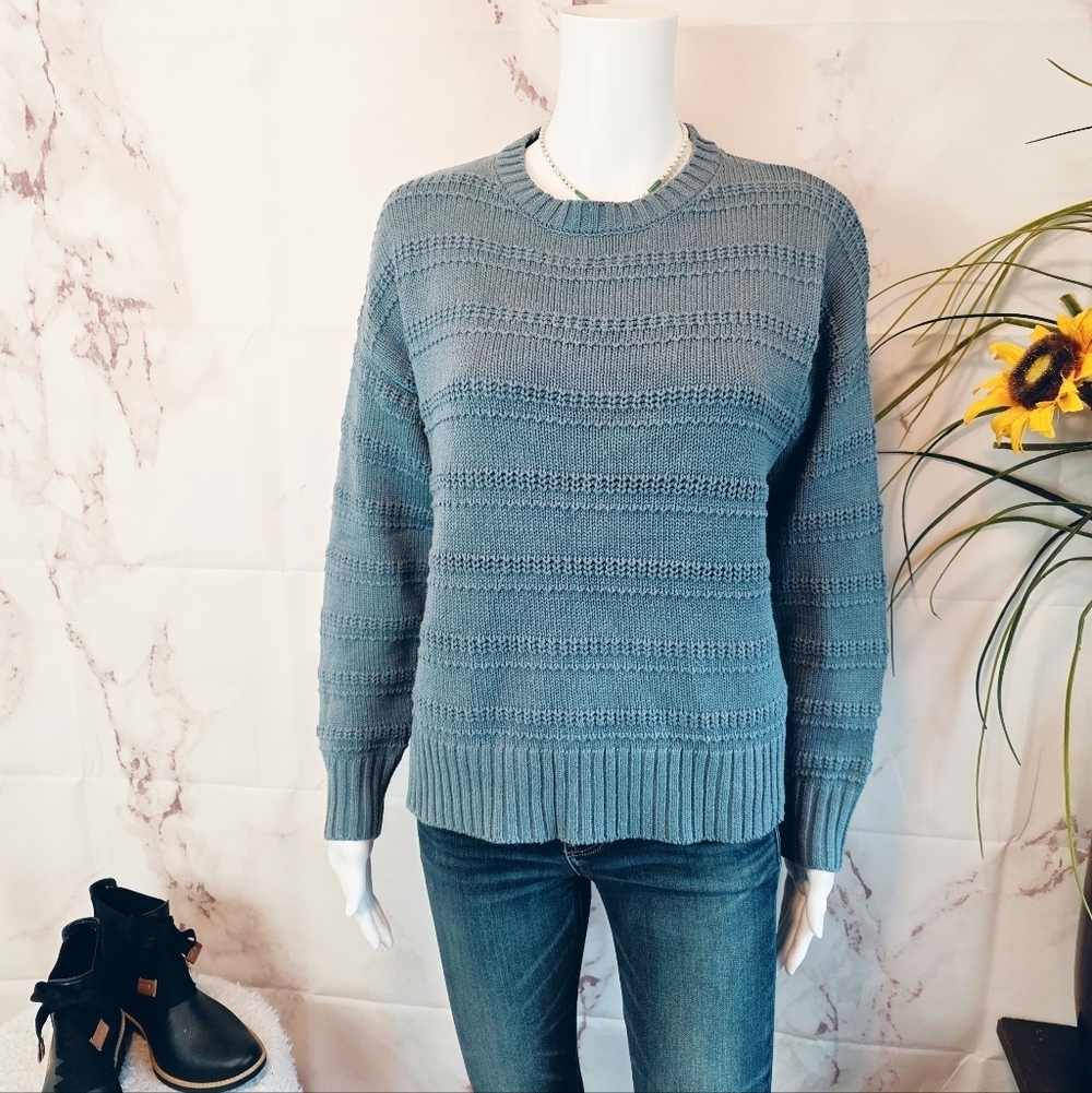 Cupcakes and Cashmere Soft Cozy Knit Sweater Small Casual Everyday Pullover
